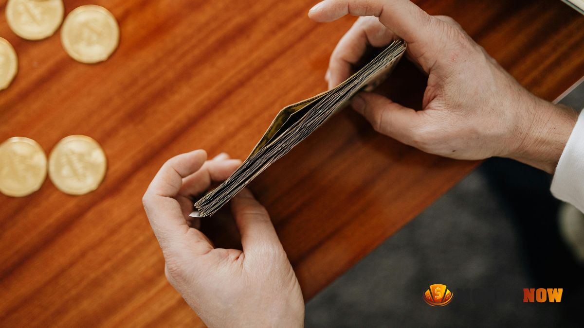 Expense Ratio Explained of Mutual Funds Vs EFTS