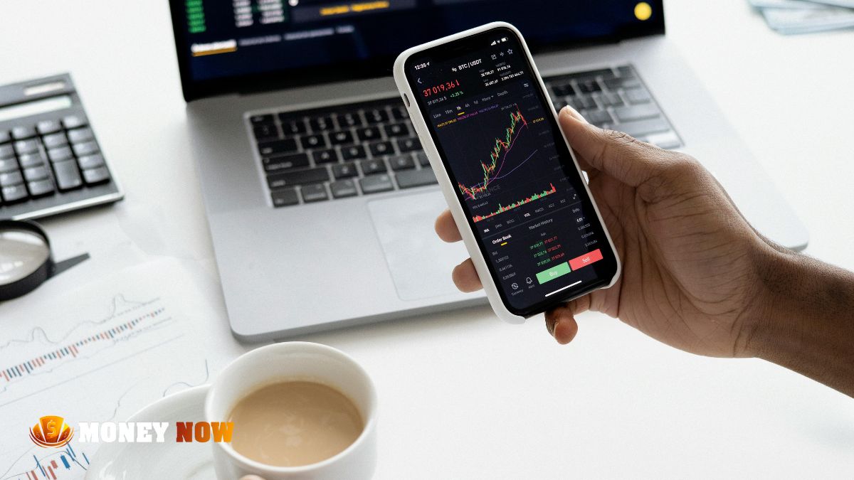 Avoiding Common Money Pitfalls